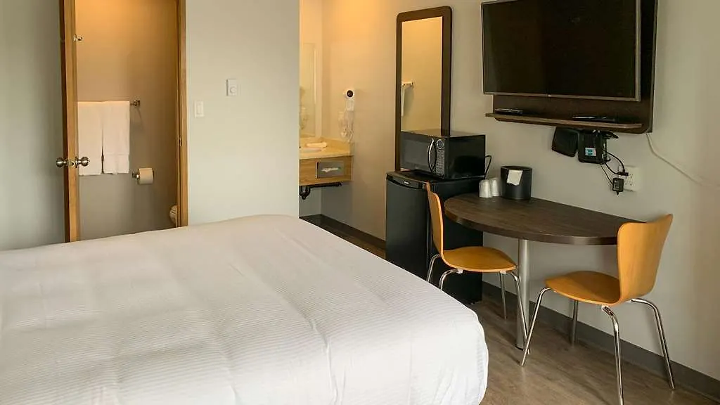 Motel 6-Saanichton, Bc - Victoria Airport Hotel